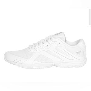 VARSITY RISE CHEER SHOES WOMEN’S SIDELINE NEVER WORN BRAND NEW